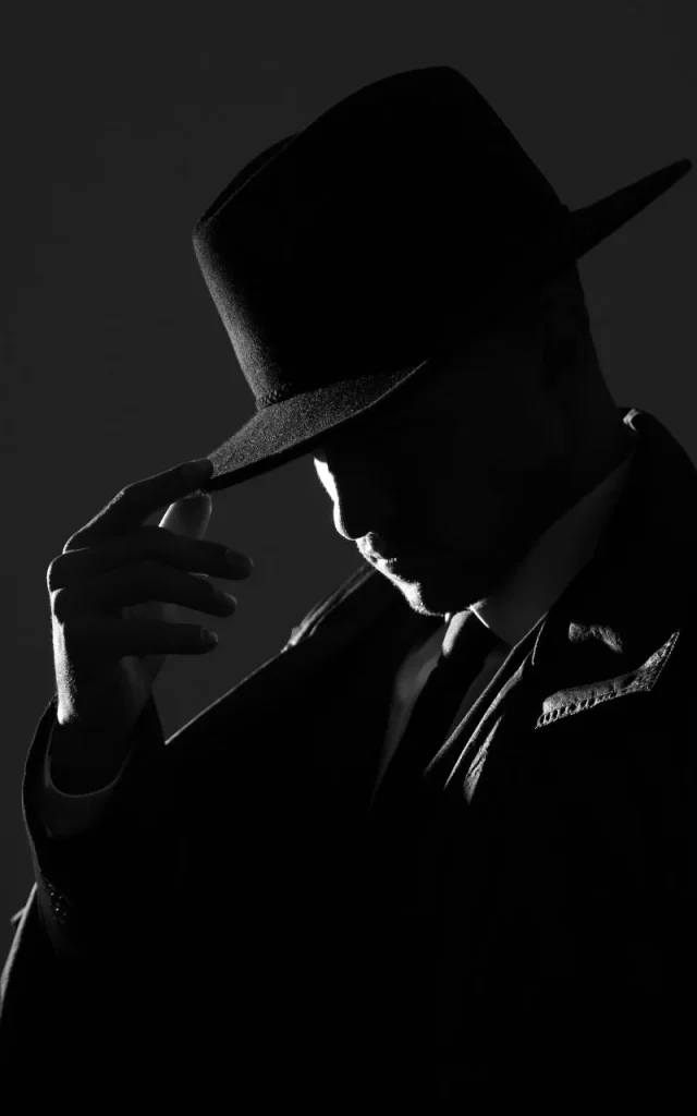 private-investigator-wear-hat